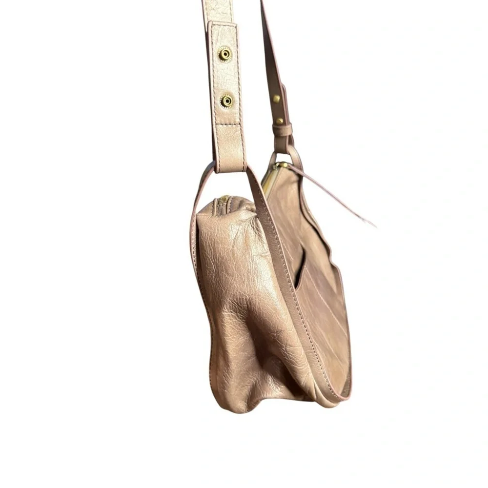 ▶️ HOBO INTERNATIONAL ◀️ Taupe Leather Adjustable Strap Crossbody / Shoulder Bag